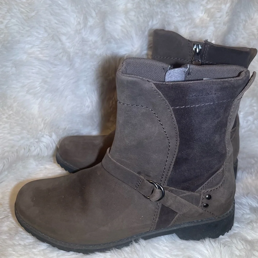 Eddie Bauer women’s Brown leather boots size 7